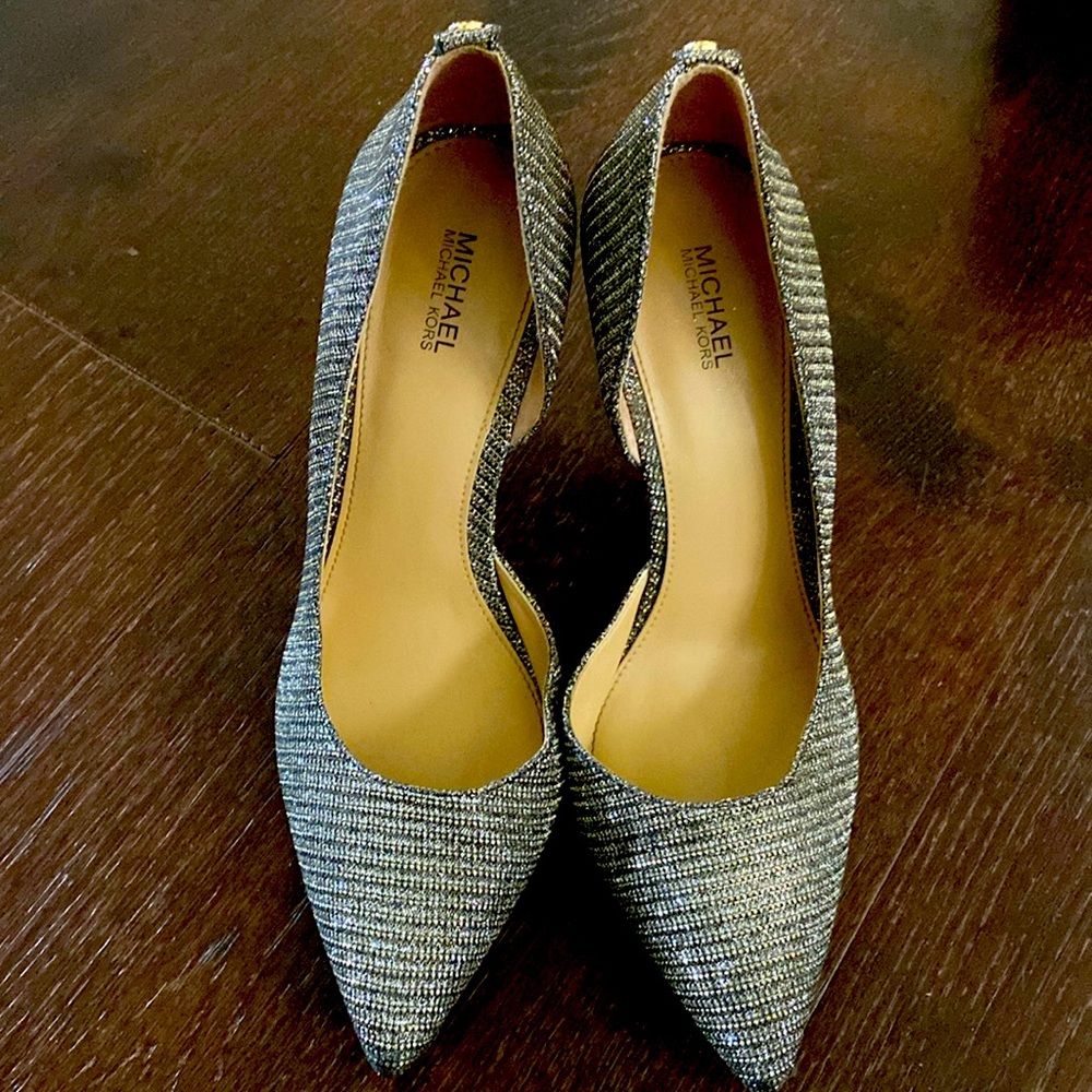 MICHAEL MICHAEL KORS gold & silver heels Size 8